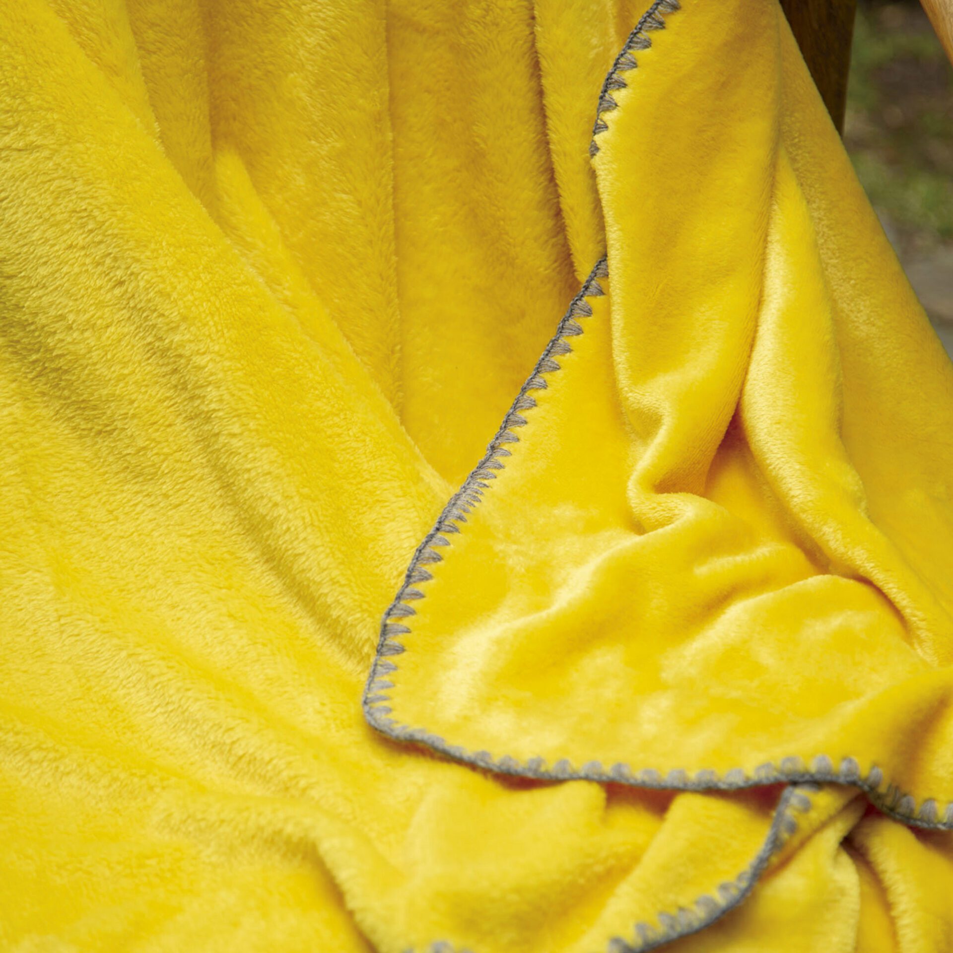 Manta coralfleece «Amarillo»